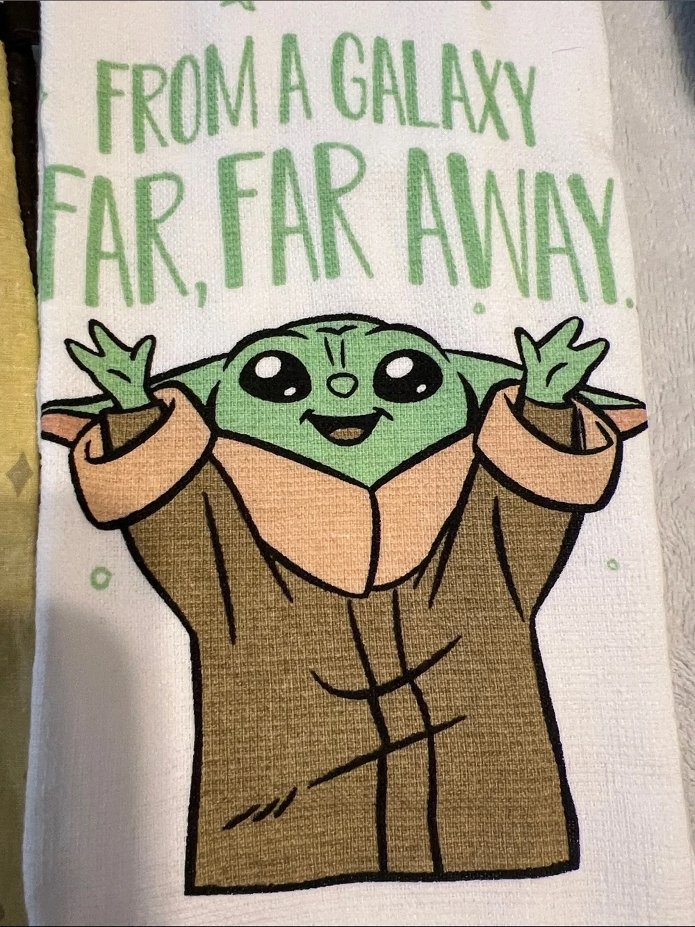 Star Wars Grogu Kitchen Towel and Oven Mitt Set - White & Yellow